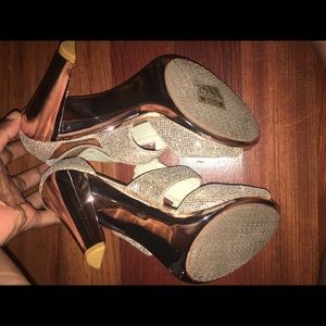 ROSE GOLD MICHAEL KORS HEELS